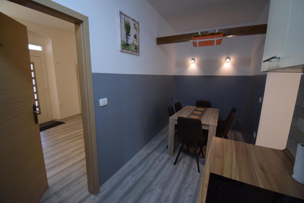 Secret Garden Apartment Koper Eksteriør bilde